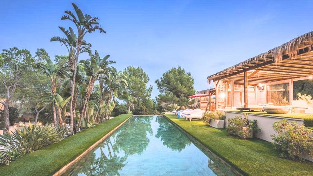 VILLA KETTY - 12BD - 2POOLS - SPA - GYM.pdf (5)